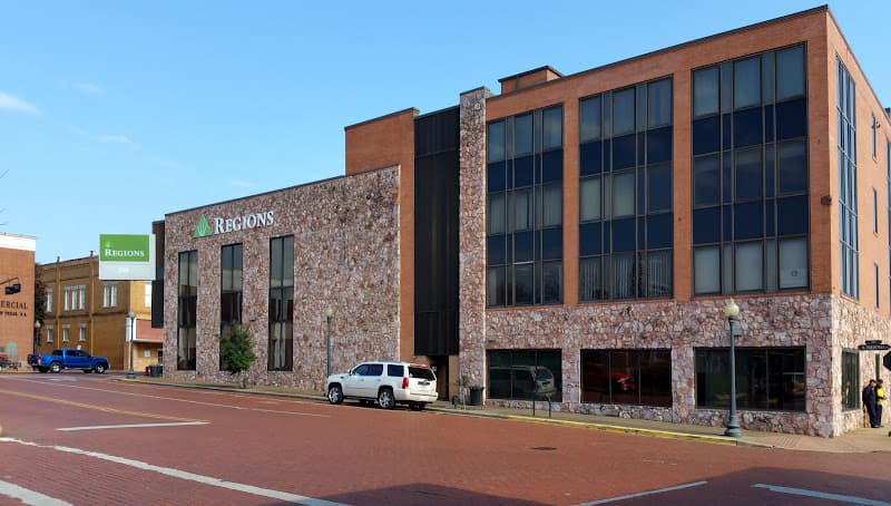 Regions Bank - CLOSED