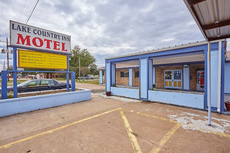 Lake Country Inn in Trinity, TX
