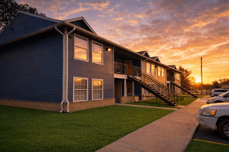 Sunlight Manor Apartments (800) in Beaumont, TX