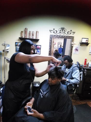 Hot Headz Hair Studio in Beaumont, TX