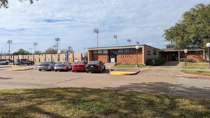 Robert E Renee Health Center in Beaumont, TX
