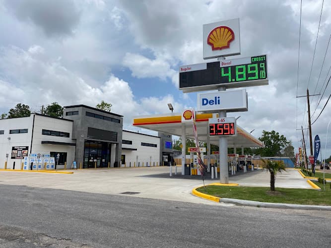 Bulldog Express in Nederland, TX