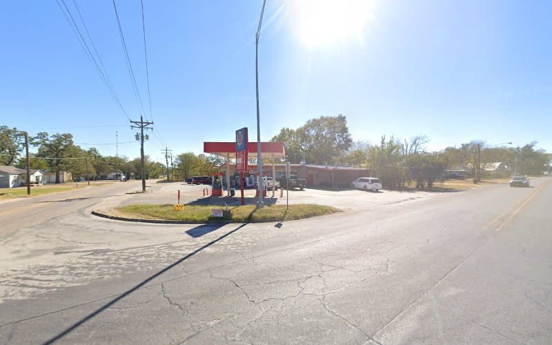 K & J One Stop in Trinity, TX