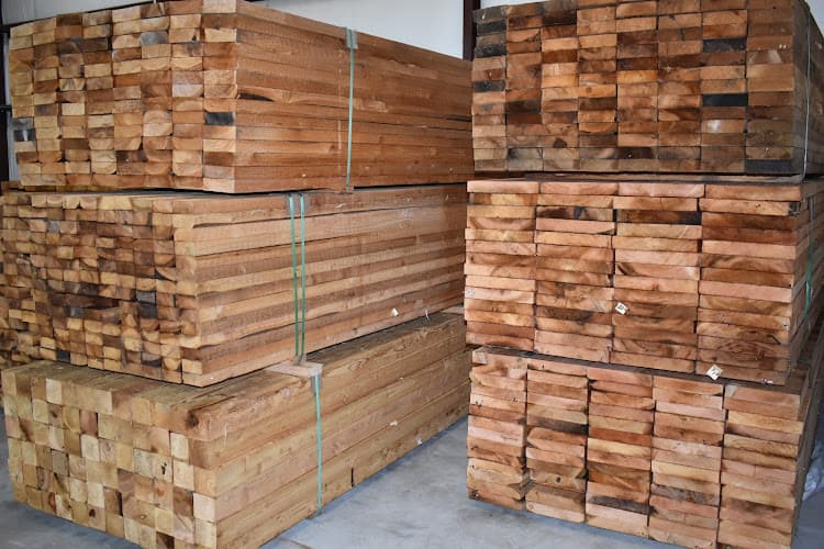 L Town Lumber Western Red Cedar and Fence Supply