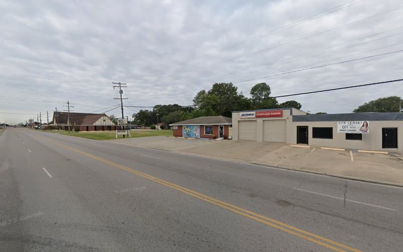 Mr T's Health Store in Nederland, TX