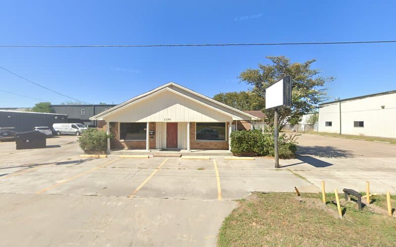 Wonderland Game Room in Groves, TX