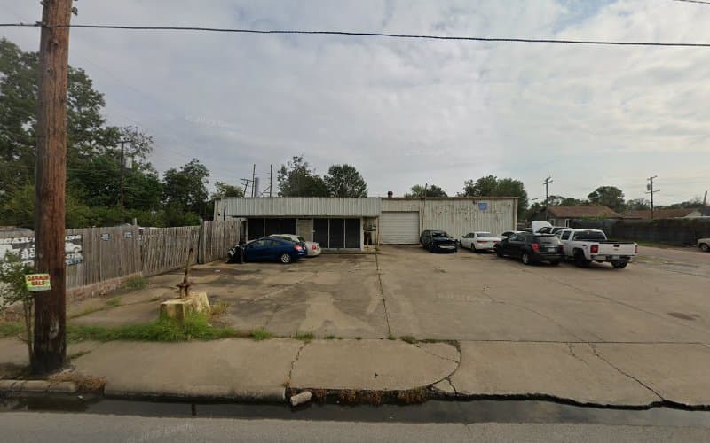 Oscar's towing and auto body in Port Arthur, TX