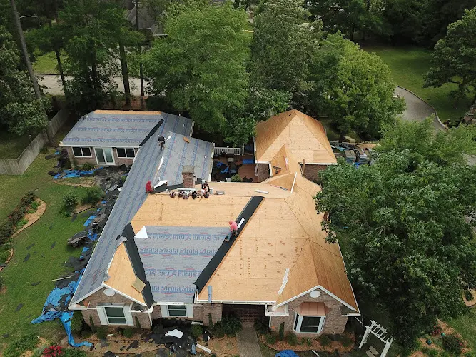 Strata Roofing & Construction