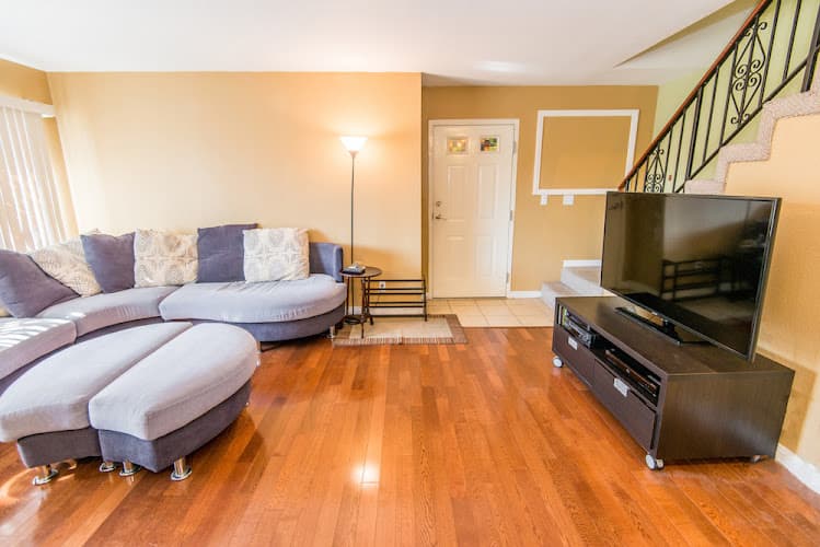 Glowing Home Cleaners