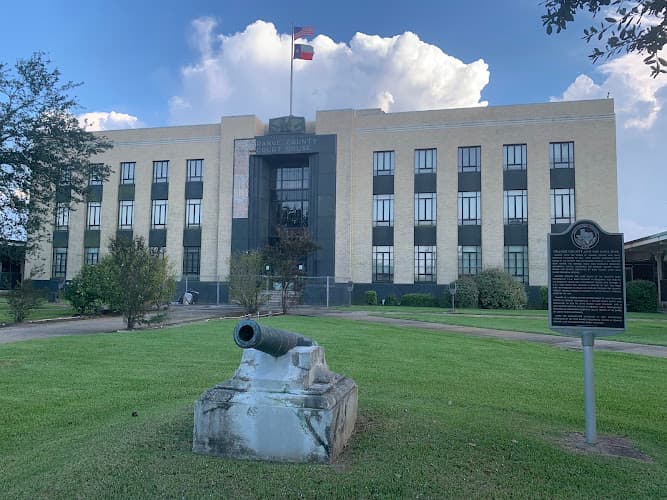 Orange County Court House in Orange, TX
