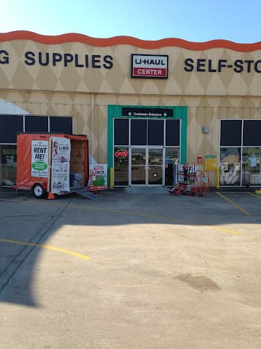 Trailer Hitches at U-Haul in Beaumont, TX