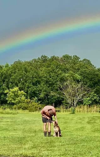 Farmhouse Kennel, LLC