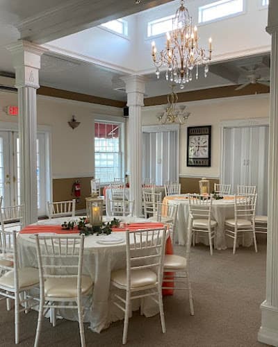 Weddings at Book Nook Inn