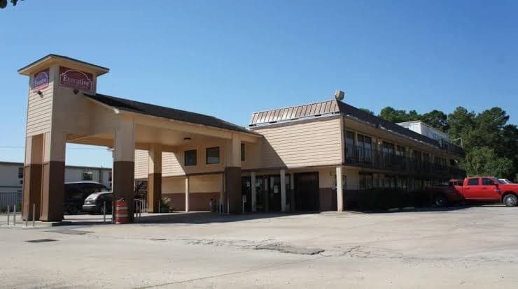 Executive Inn & Suites in Orange, TX