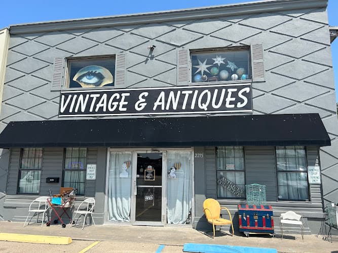 Cricketcapers Vintage and Antiques in Bridge City, TX