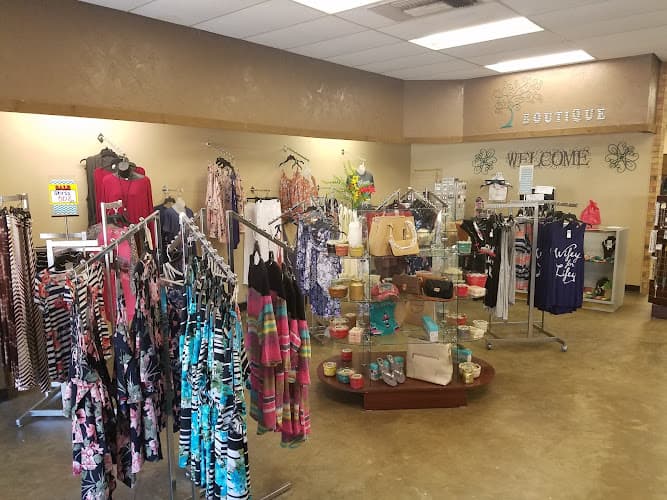 Friends Salon & Boutique