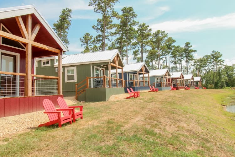 Blue Sky Lake Livingston RV Park & Cabins