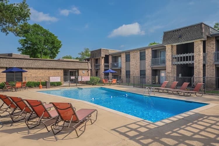 Huntington Park Apartments in Beaumont, TX