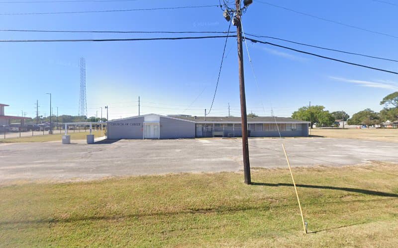 Gulf Avenue Church of Christ in Groves, TX