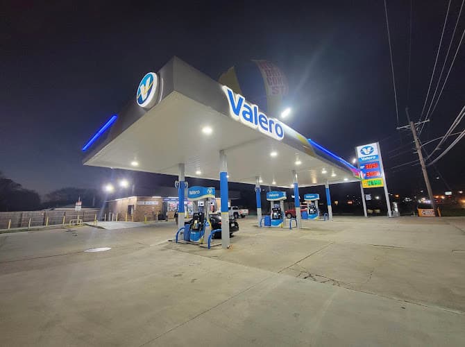 Ontrak Valero in Nederland, TX