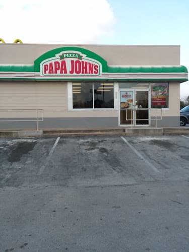 Papa Johns Pizza in Lufkin, TX