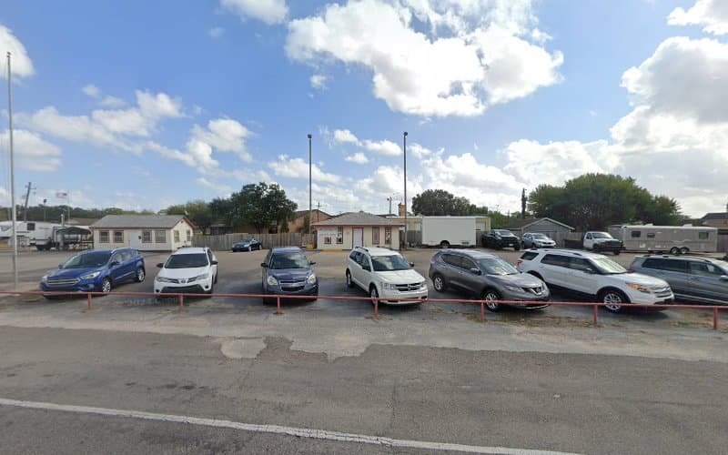 Michael's Used Cars in Nederland, TX