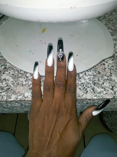 Tracy's Nails in Port Arthur, TX