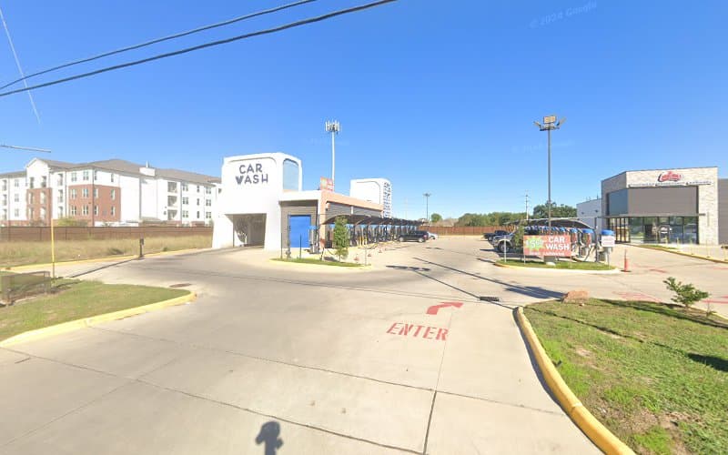 Kroozin Mega Car Wash in Beaumont, TX