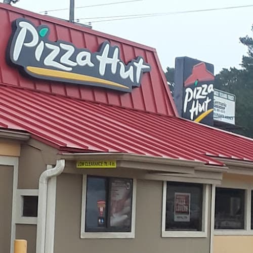Pizza Hut in Woodville, TX