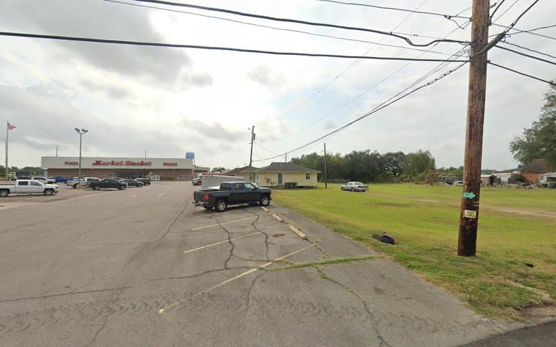 Robert E. Wiggins D.D.S in Port Arthur, TX