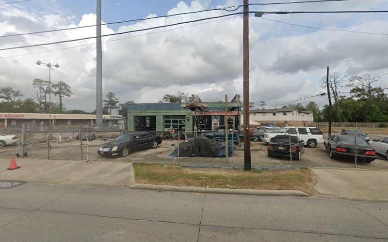 Willie L Auto & Detail Shop in Beaumont, TX