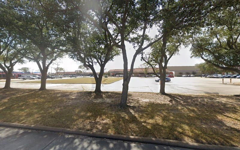Dr. Edward T. Braye Jr, MD in Port Arthur, TX