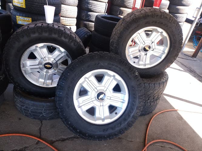 Simmons Tire Shop
