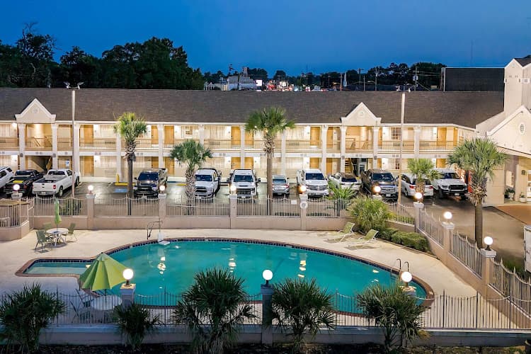 Days Inn by Wyndham Nacogdoches/SFA University/Downtown