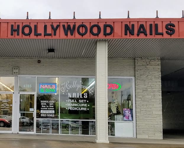 Hollywood Salon Nails in Beaumont, TX