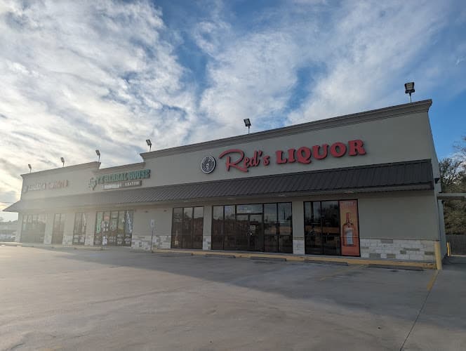 Reds Discount Liquor in Bridge City, TX