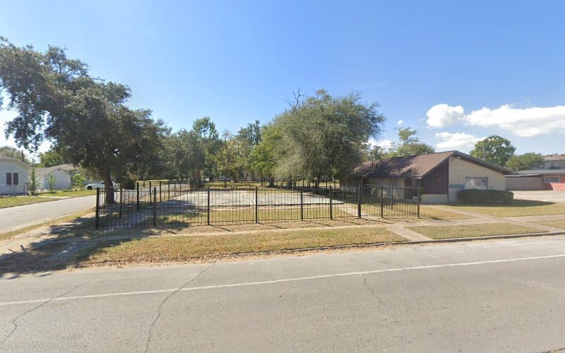 Quiroga Auto Sales LLC in Port Arthur, TX