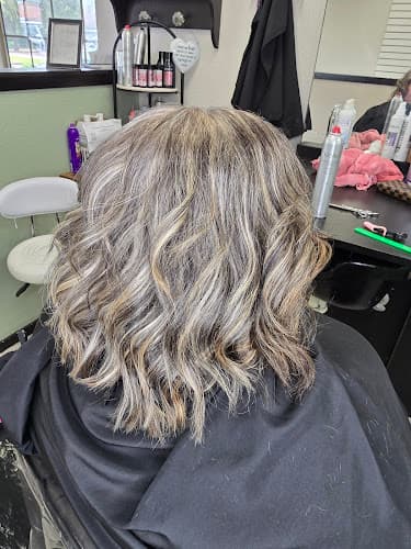 Brandy's Extentions & Color Salon in Lufkin, TX