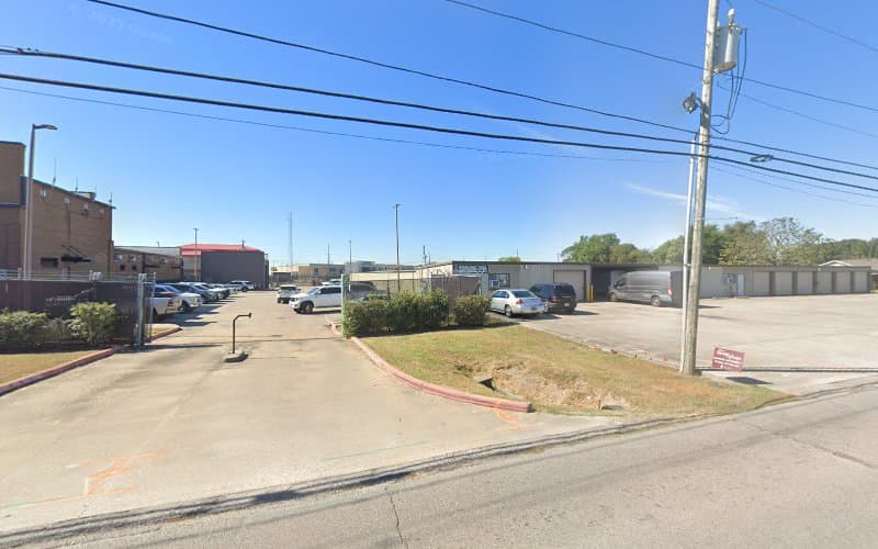 Hernandez Distributing LLC