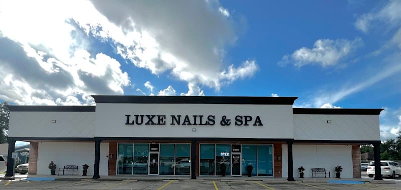 Luxe Nails and Spa in Nederland, TX