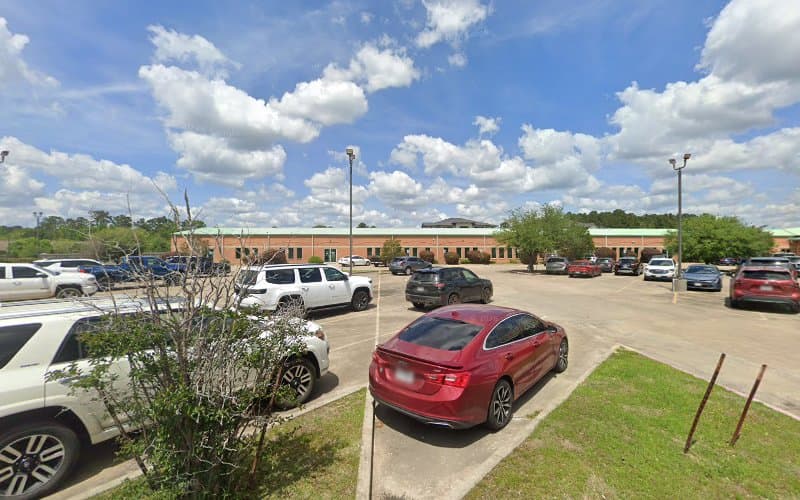 EKSS Plaza in Livingston, TX