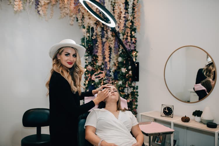 Lash and Brow Company