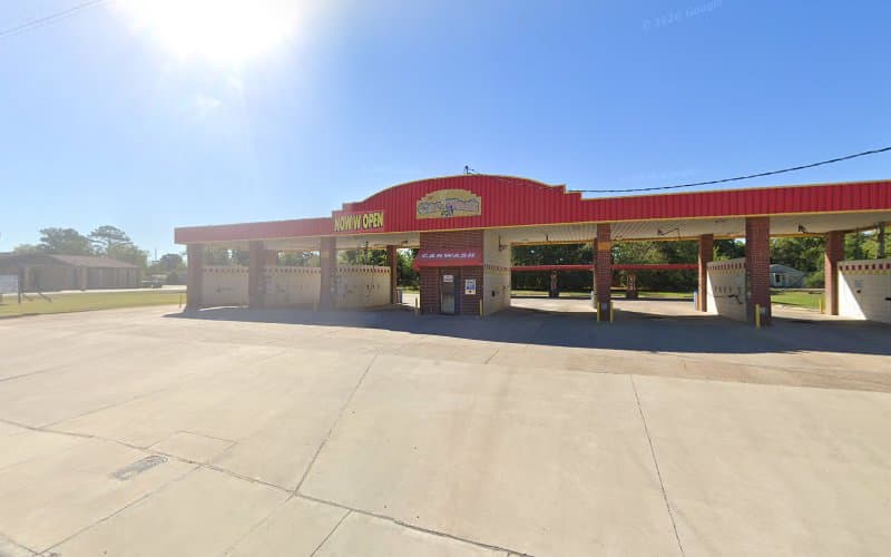 J & J Car Wash in Beaumont, TX