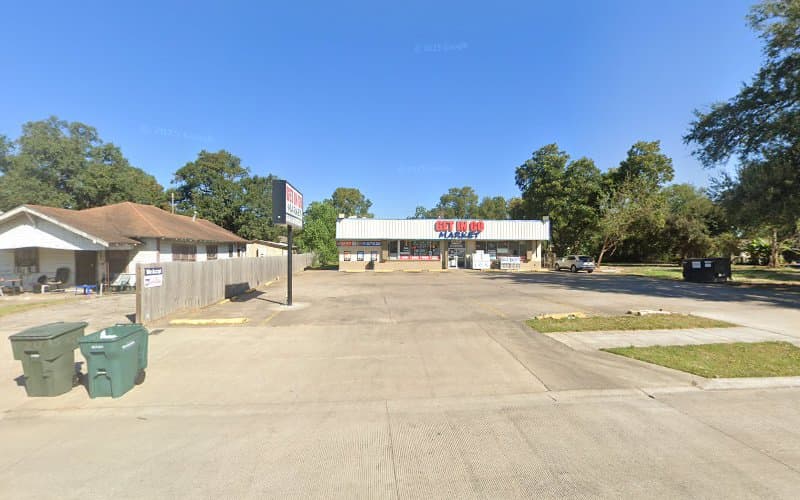 P & J Food Store in Beaumont, TX