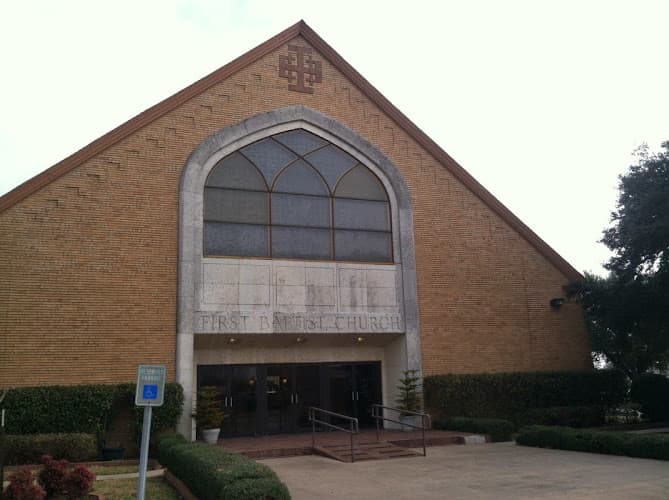 First Baptist Church of Groves in Groves, TX