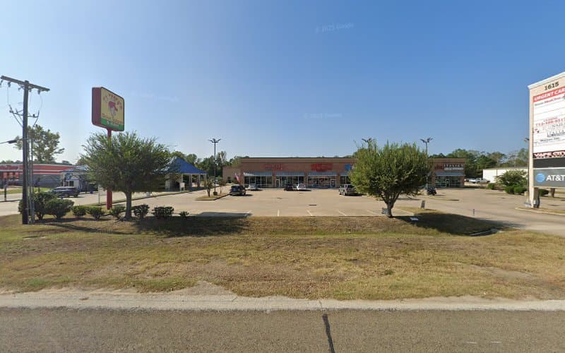 Urgent Health Solutions Pa: Salmasi Skyler M in Livingston, TX