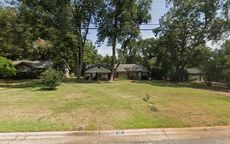 Driver Real Estate-Management Co in Nacogdoches, TX