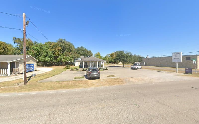 Nail's Etc in Groves, TX