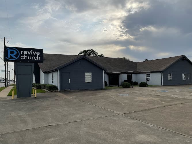 Revive Church in Nederland, TX