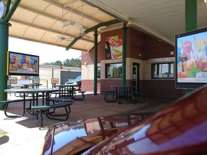 Sonic Drive-In in Woodville, TX